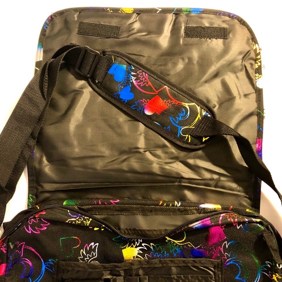 NWT Triple Gear metallic multicolor crossbody messenger bag hearts with wings - Picture 4 of 11